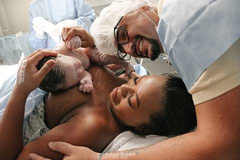 Fotografia de Parto - Newborn - Evelyn Moura Fotografia em Niterói, Rio de Janeiro - ensaio infantil - newborn de recém nascido - partos - parto em niteroi - registro de parto - maternidade são francisco - doce nascer - parto humanizado - andrea barbosa '