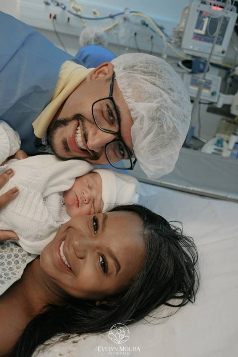 Fotografia de Parto - Newborn - Evelyn Moura Fotografia em Niterói, Rio de Janeiro - ensaio infantil - newborn de recém nascido - partos - parto em niteroi - registro de parto - maternidade são francisco - doce nascer - parto humanizado - andrea barbosa '