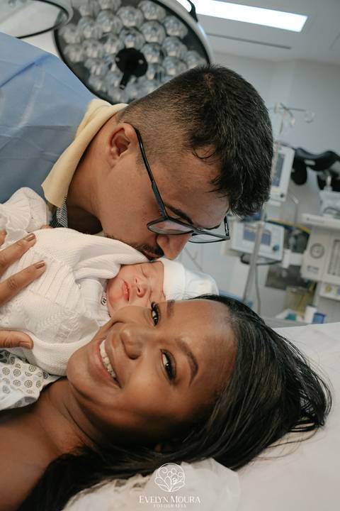 Fotografia de Parto - Newborn - Evelyn Moura Fotografia em Niterói, Rio de Janeiro - ensaio infantil - newborn de recém nascido - partos - parto em niteroi - registro de parto - maternidade são francisco - doce nascer - parto humanizado - andrea barbosa '