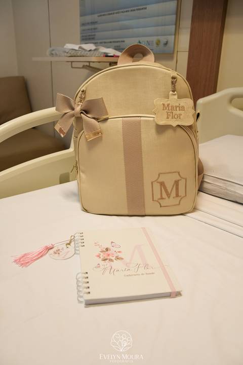 Fotografia de Parto - Newborn - Evelyn Moura Fotografia em Niterói, Rio de Janeiro - ensaio infantil - newborn de recém nascido - partos - parto em niteroi - registro de parto - maternidade são francisco - doce nascer - parto humanizado - andrea barbosa '