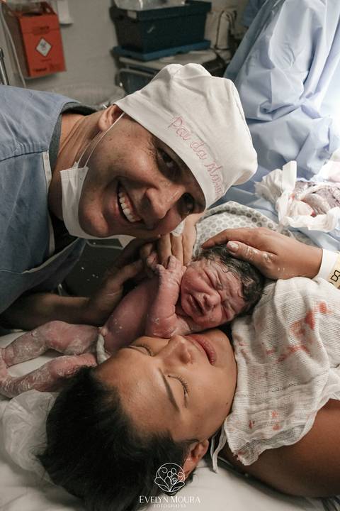 Fotografia de Parto - Newborn - Evelyn Moura Fotografia em Niterói, Rio de Janeiro - ensaio infantil - newborn de recém nascido - partos - parto em niteroi - registro de parto - maternidade são francisco - doce nascer - parto humanizado - andrea barbosa '