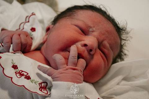 Fotografia de Parto - Newborn - Evelyn Moura Fotografia em Niterói, Rio de Janeiro - ensaio infantil - newborn de recém nascido - partos - parto em niteroi - registro de parto - maternidade são francisco - doce nascer - parto humanizado - andrea barbosa '