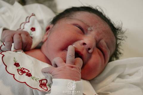 Fotografia de Parto - Newborn - Evelyn Moura Fotografia em Niterói, Rio de Janeiro - ensaio infantil - newborn de recém nascido - partos - parto em niteroi - registro de parto - maternidade são francisco - doce nascer - parto humanizado - andrea barbosa '