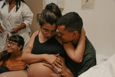 Fotografia de Parto - Newborn - Evelyn Moura Fotografia em Niterói, Rio de Janeiro - ensaio infantil - newborn de recém nascido - partos - parto em niteroi - registro de parto - maternidade são francisco - doce nascer - parto humanizado - andrea barbosa '