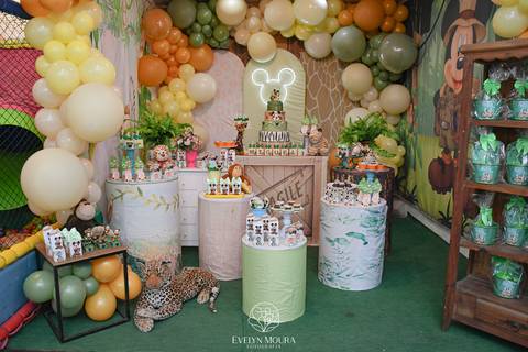 Festa Infantil - Evelyn Moura Fotografia - Fotografia em Niterói, Rio de Janeiro - casa de festa - decoração - decoração de festa - festa colorida- docinhos - bolo - criança - crianças - festa linda - tema aladdin - disney  - casa de festa '