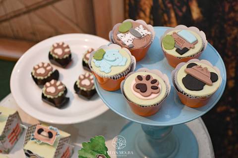 Festa Infantil - Evelyn Moura Fotografia - Fotografia em Niterói, Rio de Janeiro - casa de festa - decoração - decoração de festa - festa colorida- docinhos - bolo - criança - crianças - festa linda - tema aladdin - disney  - casa de festa '