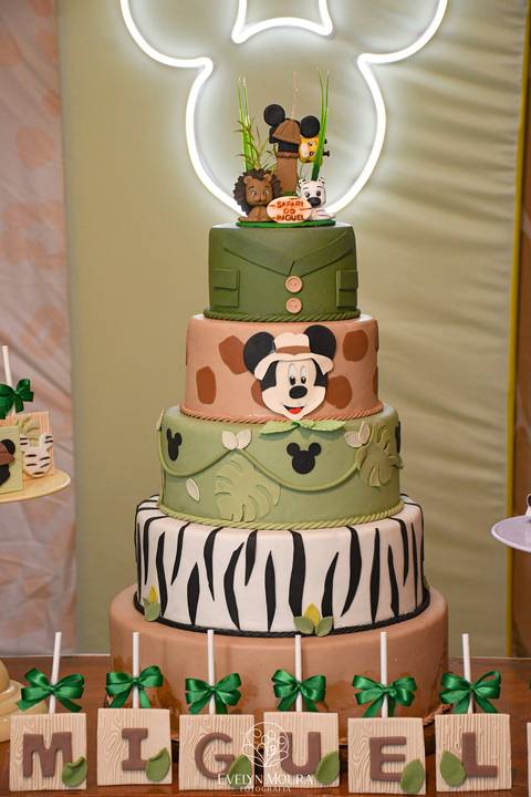 Festa Infantil - Evelyn Moura Fotografia - Fotografia em Niterói, Rio de Janeiro - casa de festa - decoração - decoração de festa - festa colorida- docinhos - bolo - criança - crianças - festa linda - tema aladdin - disney  - casa de festa '