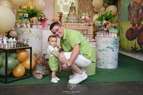 Festa Infantil - Evelyn Moura Fotografia - Fotografia em Niterói, Rio de Janeiro - casa de festa - decoração - decoração de festa - festa colorida- docinhos - bolo - criança - crianças - festa linda - tema aladdin - disney  - casa de festa '