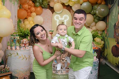 Festa Infantil - Evelyn Moura Fotografia - Fotografia em Niterói, Rio de Janeiro - casa de festa - decoração - decoração de festa - festa colorida- docinhos - bolo - criança - crianças - festa linda - tema aladdin - disney  - casa de festa '