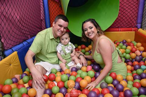 Festa Infantil - Evelyn Moura Fotografia - Fotografia em Niterói, Rio de Janeiro - casa de festa - decoração - decoração de festa - festa colorida- docinhos - bolo - criança - crianças - festa linda - tema aladdin - disney  - casa de festa '