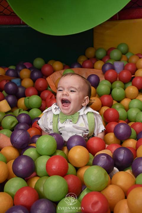 Festa Infantil - Evelyn Moura Fotografia - Fotografia em Niterói, Rio de Janeiro - casa de festa - decoração - decoração de festa - festa colorida- docinhos - bolo - criança - crianças - festa linda - tema aladdin - disney  - casa de festa '
