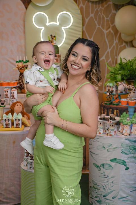 Festa Infantil - Evelyn Moura Fotografia - Fotografia em Niterói, Rio de Janeiro - casa de festa - decoração - decoração de festa - festa colorida- docinhos - bolo - criança - crianças - festa linda - tema aladdin - disney  - casa de festa '