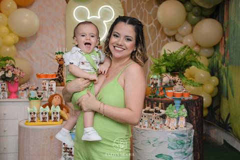 Festa Infantil - Evelyn Moura Fotografia - Fotografia em Niterói, Rio de Janeiro - casa de festa - decoração - decoração de festa - festa colorida- docinhos - bolo - criança - crianças - festa linda - tema aladdin - disney  - casa de festa '