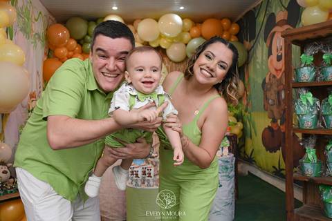 Festa Infantil - Evelyn Moura Fotografia - Fotografia em Niterói, Rio de Janeiro - casa de festa - decoração - decoração de festa - festa colorida- docinhos - bolo - criança - crianças - festa linda - tema aladdin - disney  - casa de festa '