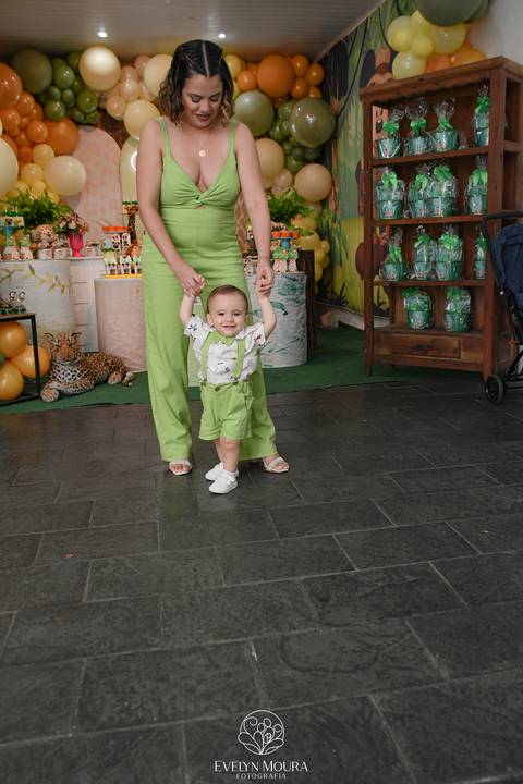 Festa Infantil - Evelyn Moura Fotografia - Fotografia em Niterói, Rio de Janeiro - casa de festa - decoração - decoração de festa - festa colorida- docinhos - bolo - criança - crianças - festa linda - tema aladdin - disney  - casa de festa '