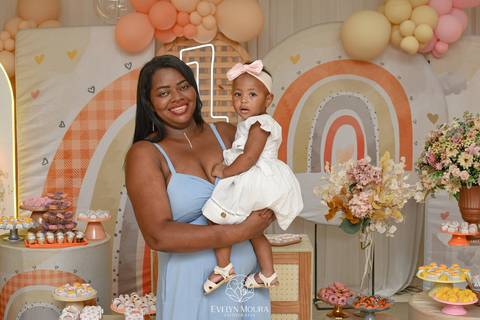 Festa Infantil - Evelyn Moura Fotografia - Fotografia em Niterói, Rio de Janeiro - casa de festa - decoração - decoração de festa - festa colorida- docinhos - bolo - criança - crianças - festa linda - tema aladdin - disney  - casa de festa '