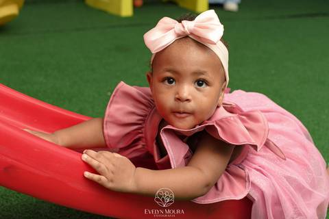 Festa Infantil - Evelyn Moura Fotografia - Fotografia em Niterói, Rio de Janeiro - casa de festa - decoração - decoração de festa - festa colorida- docinhos - bolo - criança - crianças - festa linda - tema aladdin - disney  - casa de festa '