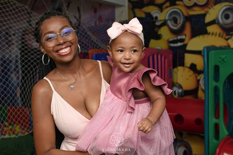 Festa Infantil - Evelyn Moura Fotografia - Fotografia em Niterói, Rio de Janeiro - casa de festa - decoração - decoração de festa - festa colorida- docinhos - bolo - criança - crianças - festa linda - tema aladdin - disney  - casa de festa '