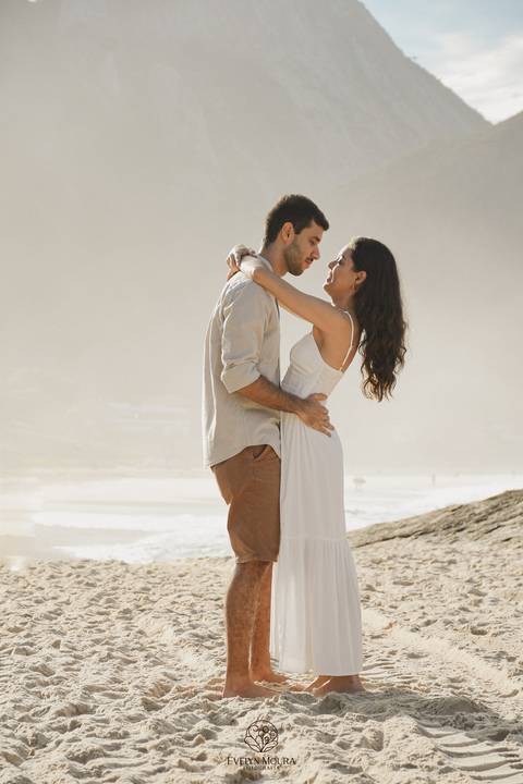 pre wedding - pre wedding na praia - niterói - fotografia de casal - evelyn moura fotografia - casal - amor'