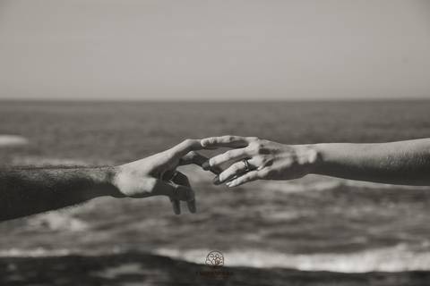 pre wedding - pre wedding na praia - niterói - fotografia de casal - evelyn moura fotografia - casal - amor'