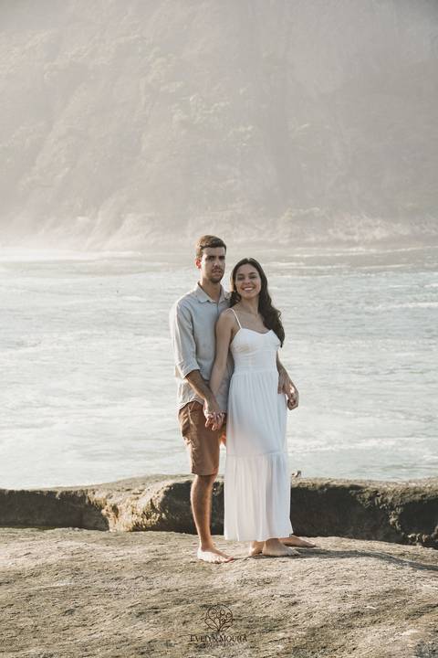 pre wedding - pre wedding na praia - niterói - fotografia de casal - evelyn moura fotografia - casal - amor'