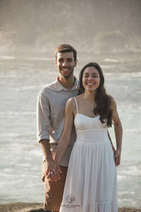 pre wedding - pre wedding na praia - niterói - fotografia de casal - evelyn moura fotografia - casal - amor'