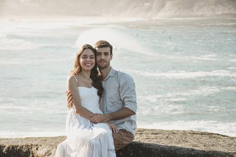 pre wedding - pre wedding na praia - niterói - fotografia de casal - evelyn moura fotografia - casal - amor'
