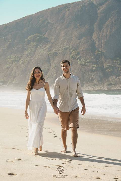 pre wedding - pre wedding na praia - niterói - fotografia de casal - evelyn moura fotografia - casal - amor'