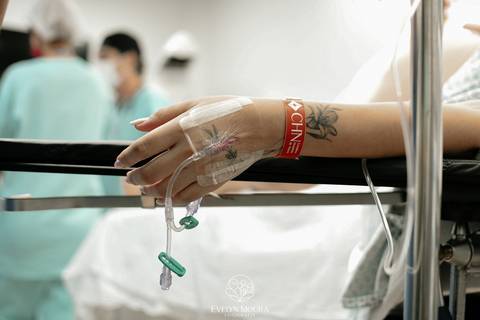 Fotografia de Parto - Newborn - Evelyn Moura Fotografia em Niterói, Rio de Janeiro - ensaio infantil - newborn de recém nascido - partos - parto em niteroi - registro de parto - maternidade são francisco - doce nascer - parto humanizado - andrea barbosa '