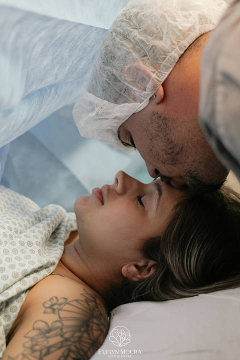 Fotografia de Parto - Newborn - Evelyn Moura Fotografia em Niterói, Rio de Janeiro - ensaio infantil - newborn de recém nascido - partos - parto em niteroi - registro de parto - maternidade são francisco - doce nascer - parto humanizado - andrea barbosa '