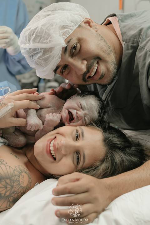 Fotografia de Parto - Newborn - Evelyn Moura Fotografia em Niterói, Rio de Janeiro - ensaio infantil - newborn de recém nascido - partos - parto em niteroi - registro de parto - maternidade são francisco - doce nascer - parto humanizado - andrea barbosa '