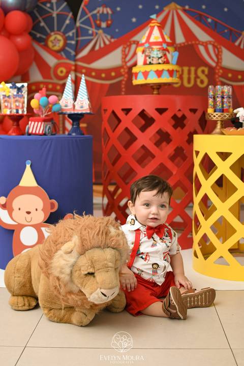 Festa Infantil - Evelyn Moura Fotografia - Fotografia em Niterói, Rio de Janeiro - casa de festa - decoração - decoração de festa - festa colorida- docinhos - bolo - criança - crianças - festa linda - tema aladdin - disney  - casa de festa '