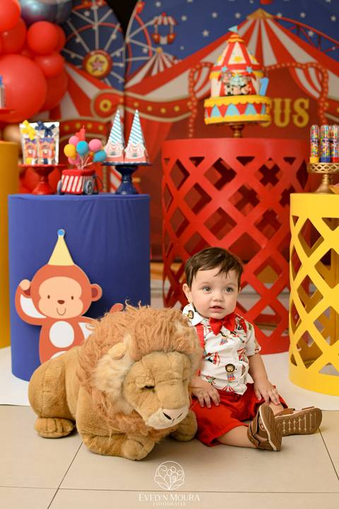 Festa Infantil - Evelyn Moura Fotografia - Fotografia em Niterói, Rio de Janeiro - casa de festa - decoração - decoração de festa - festa colorida- docinhos - bolo - criança - crianças - festa linda - tema aladdin - disney  - casa de festa '