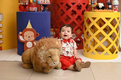 Festa Infantil - Evelyn Moura Fotografia - Fotografia em Niterói, Rio de Janeiro - casa de festa - decoração - decoração de festa - festa colorida- docinhos - bolo - criança - crianças - festa linda - tema aladdin - disney  - casa de festa '