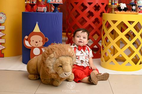 Festa Infantil - Evelyn Moura Fotografia - Fotografia em Niterói, Rio de Janeiro - casa de festa - decoração - decoração de festa - festa colorida- docinhos - bolo - criança - crianças - festa linda - tema aladdin - disney  - casa de festa '