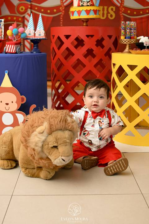 Festa Infantil - Evelyn Moura Fotografia - Fotografia em Niterói, Rio de Janeiro - casa de festa - decoração - decoração de festa - festa colorida- docinhos - bolo - criança - crianças - festa linda - tema aladdin - disney  - casa de festa '