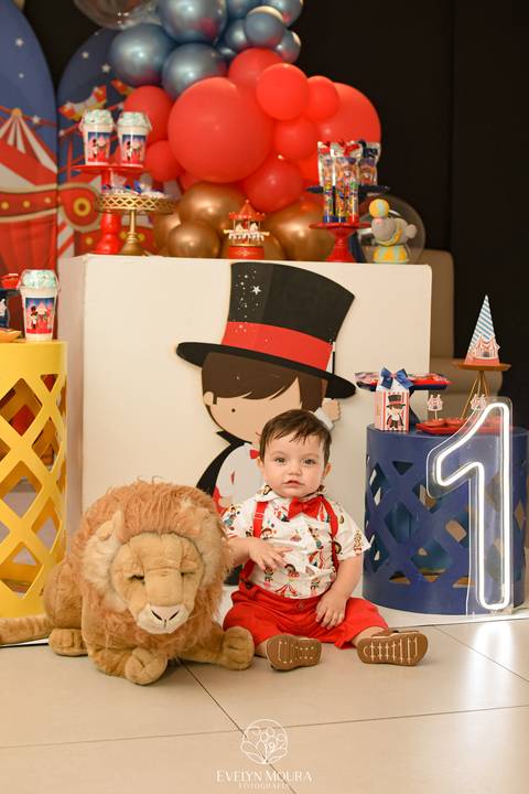 Festa Infantil - Evelyn Moura Fotografia - Fotografia em Niterói, Rio de Janeiro - casa de festa - decoração - decoração de festa - festa colorida- docinhos - bolo - criança - crianças - festa linda - tema aladdin - disney  - casa de festa '