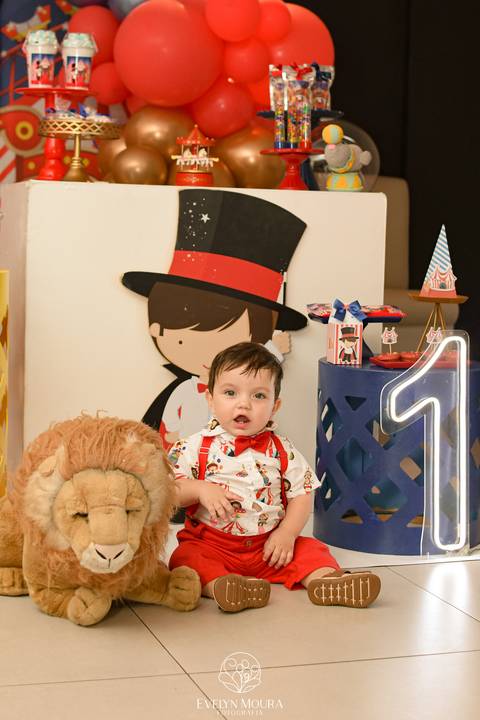 Festa Infantil - Evelyn Moura Fotografia - Fotografia em Niterói, Rio de Janeiro - casa de festa - decoração - decoração de festa - festa colorida- docinhos - bolo - criança - crianças - festa linda - tema aladdin - disney  - casa de festa '