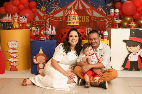 Festa Infantil - Evelyn Moura Fotografia - Fotografia em Niterói, Rio de Janeiro - casa de festa - decoração - decoração de festa - festa colorida- docinhos - bolo - criança - crianças - festa linda - tema aladdin - disney  - casa de festa '