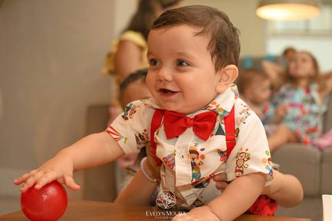 Festa Infantil - Evelyn Moura Fotografia - Fotografia em Niterói, Rio de Janeiro - casa de festa - decoração - decoração de festa - festa colorida- docinhos - bolo - criança - crianças - festa linda - tema aladdin - disney  - casa de festa '