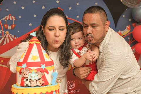 Festa Infantil - Evelyn Moura Fotografia - Fotografia em Niterói, Rio de Janeiro - casa de festa - decoração - decoração de festa - festa colorida- docinhos - bolo - criança - crianças - festa linda - tema aladdin - disney  - casa de festa '