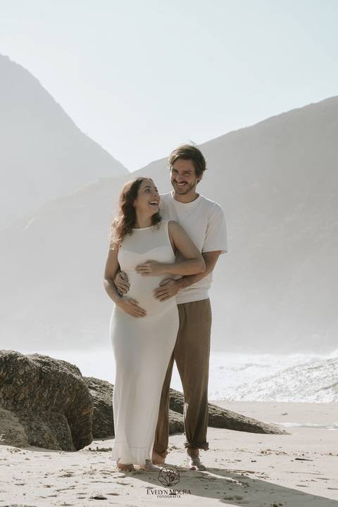 Ensaio Lifestyle Gestante - Ensaio Gestante Estúdio - Niterói, Rio de Janeiro - Evelyn Moura Fotografia - Ensaio de Gestante - Gestante - Newborn - Ensaio em casa - Doce gestar - ensaio estúdio gestante - parto - maternidade - ensaio externo em niterói'