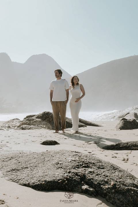 Ensaio Lifestyle Gestante - Ensaio Gestante Estúdio - Niterói, Rio de Janeiro - Evelyn Moura Fotografia - Ensaio de Gestante - Gestante - Newborn - Ensaio em casa - Doce gestar - ensaio estúdio gestante - parto - maternidade - ensaio externo em niterói'