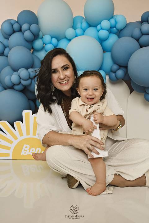 Ensaio de Acompanhamento de bebê. Evelyn Moura Fotografia. Fotógrafa em Niterói, Rio de Janeiro. Newborn. Festa infantil - Smash the cake - Smash the fruit - bebê - ensaio de 1 ano - viral - disney - festa de aniversário - volta ao sol '