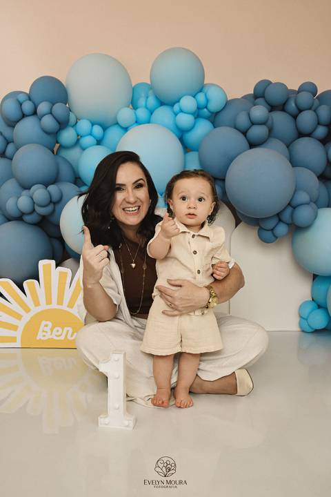 Ensaio de Acompanhamento de bebê. Evelyn Moura Fotografia. Fotógrafa em Niterói, Rio de Janeiro. Newborn. Festa infantil - Smash the cake - Smash the fruit - bebê - ensaio de 1 ano - viral - disney - festa de aniversário - volta ao sol '