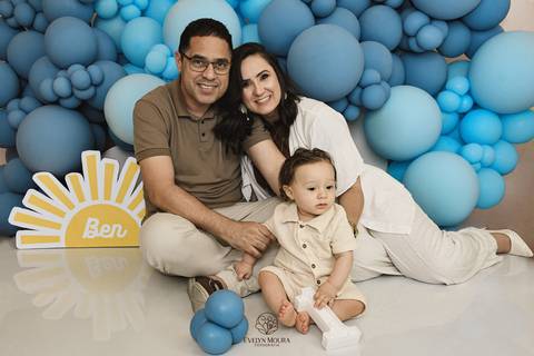 Ensaio de Acompanhamento de bebê. Evelyn Moura Fotografia. Fotógrafa em Niterói, Rio de Janeiro. Newborn. Festa infantil - Smash the cake - Smash the fruit - bebê - ensaio de 1 ano - viral - disney - festa de aniversário - volta ao sol '