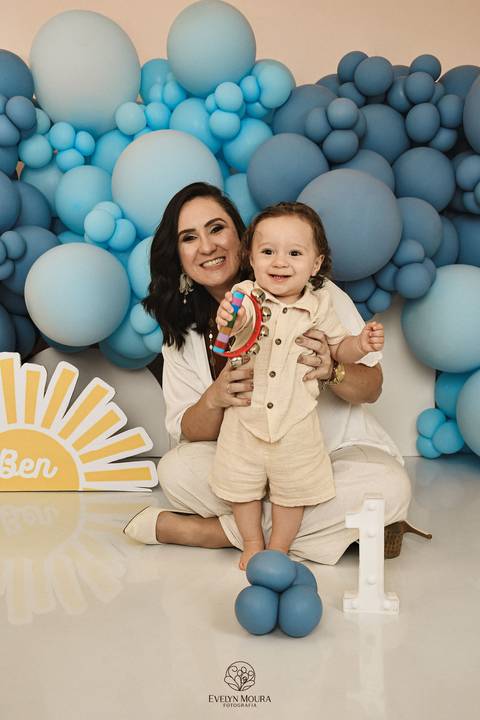 Ensaio de Acompanhamento de bebê. Evelyn Moura Fotografia. Fotógrafa em Niterói, Rio de Janeiro. Newborn. Festa infantil - Smash the cake - Smash the fruit - bebê - ensaio de 1 ano - viral - disney - festa de aniversário - volta ao sol '