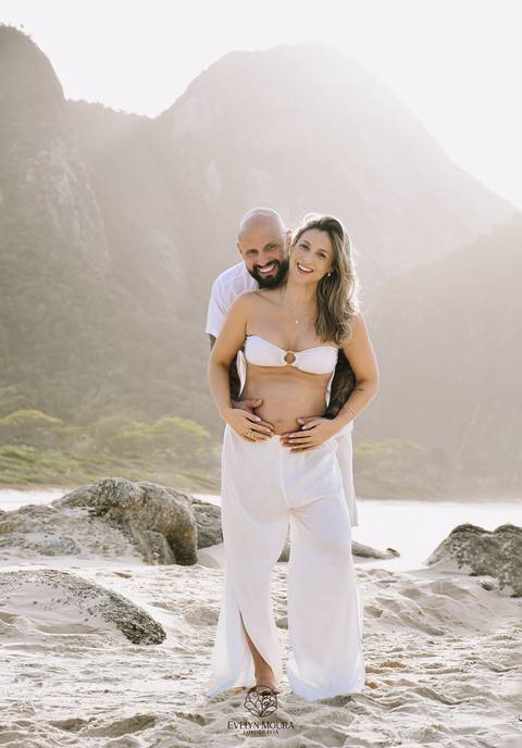 Ensaio Lifestyle Gestante - Ensaio Gestante Estúdio - Niterói, Rio de Janeiro - Evelyn Moura Fotografia - Ensaio de Gestante - Gestante - Newborn - Ensaio em casa - Doce gestar - ensaio estúdio gestante - parto - maternidade - ensaio externo em niterói'