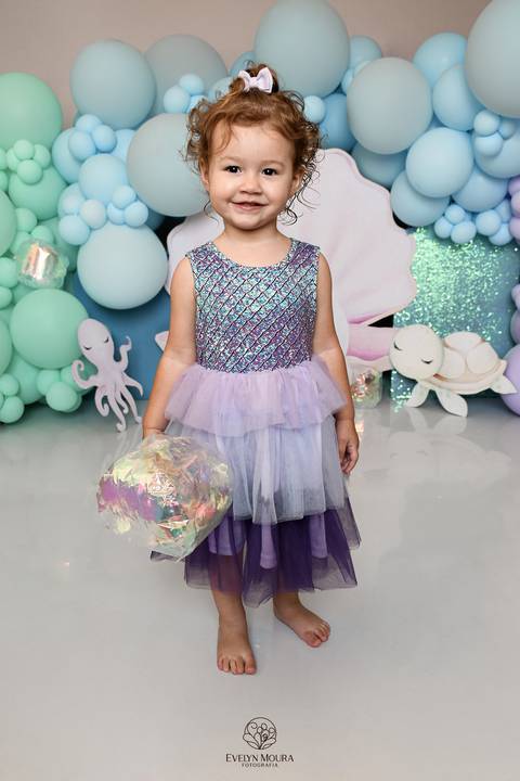 Ensaio de Acompanhamento de bebê. Evelyn Moura Fotografia. Fotógrafa em Niterói, Rio de Janeiro. Newborn. Festa infantil - Smash the cake - Smash the fruit - bebê - ensaio de 1 ano - viral - disney - festa de aniversário - volta ao sol '