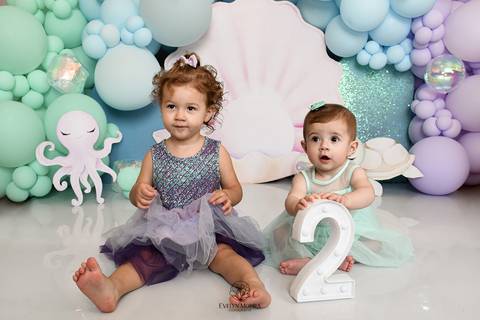 Ensaio de Acompanhamento de bebê. Evelyn Moura Fotografia. Fotógrafa em Niterói, Rio de Janeiro. Newborn. Festa infantil - Smash the cake - Smash the fruit - bebê - ensaio de 1 ano - viral - disney - festa de aniversário - volta ao sol '